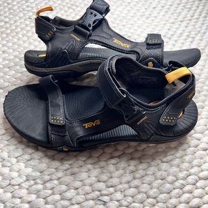 Mens Teva Toachi 2 water sandals